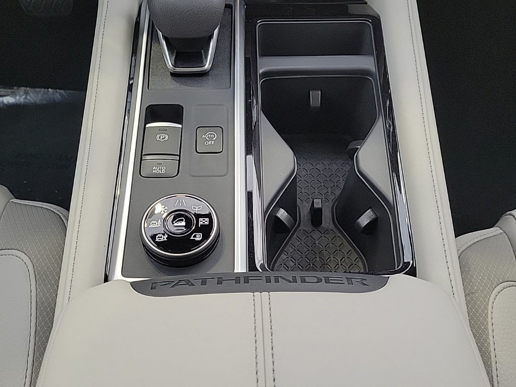 Thumbnail: 2026 Nissan Pathfinder - 31