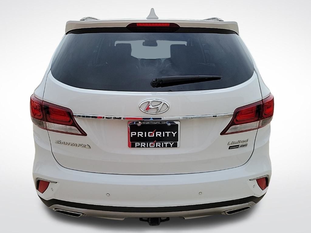 Thumbnail: 2018 Hyundai Santa Fe - 4