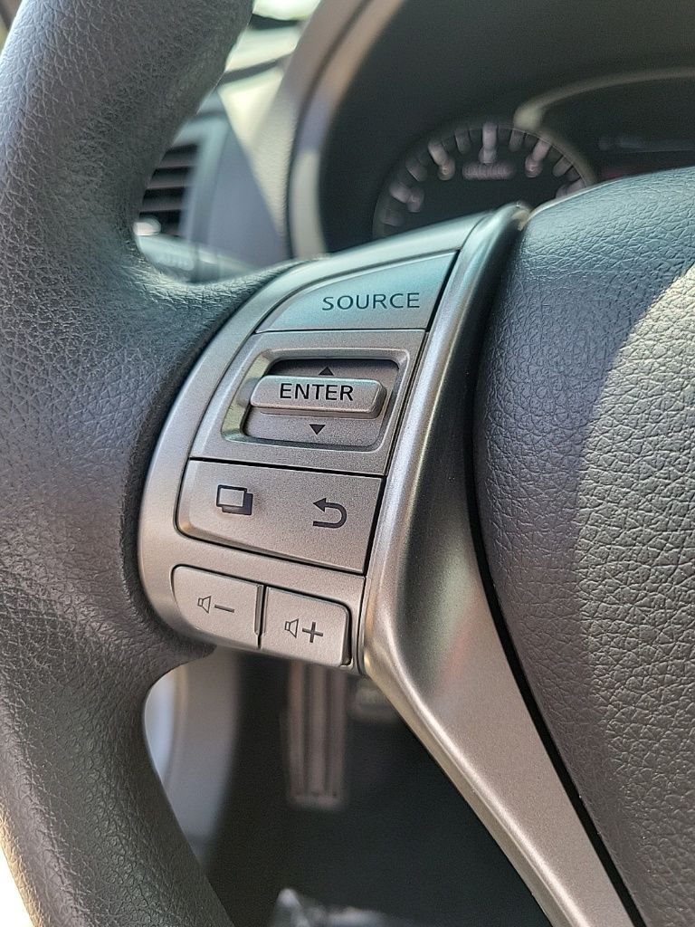 Thumbnail: 2014 Nissan Altima - 24