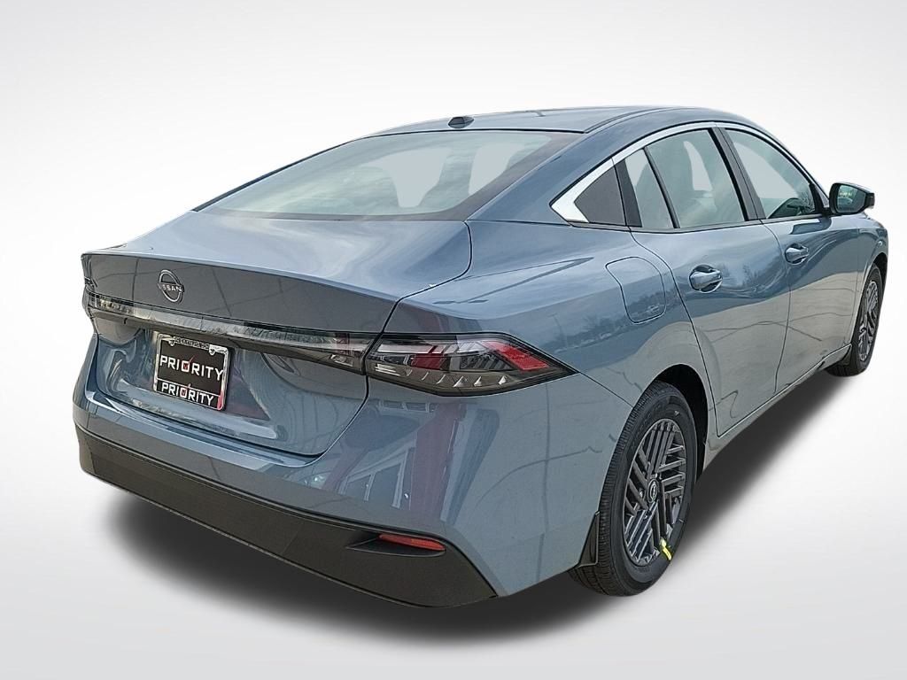 Thumbnail: 2026 Nissan Sentra - 5