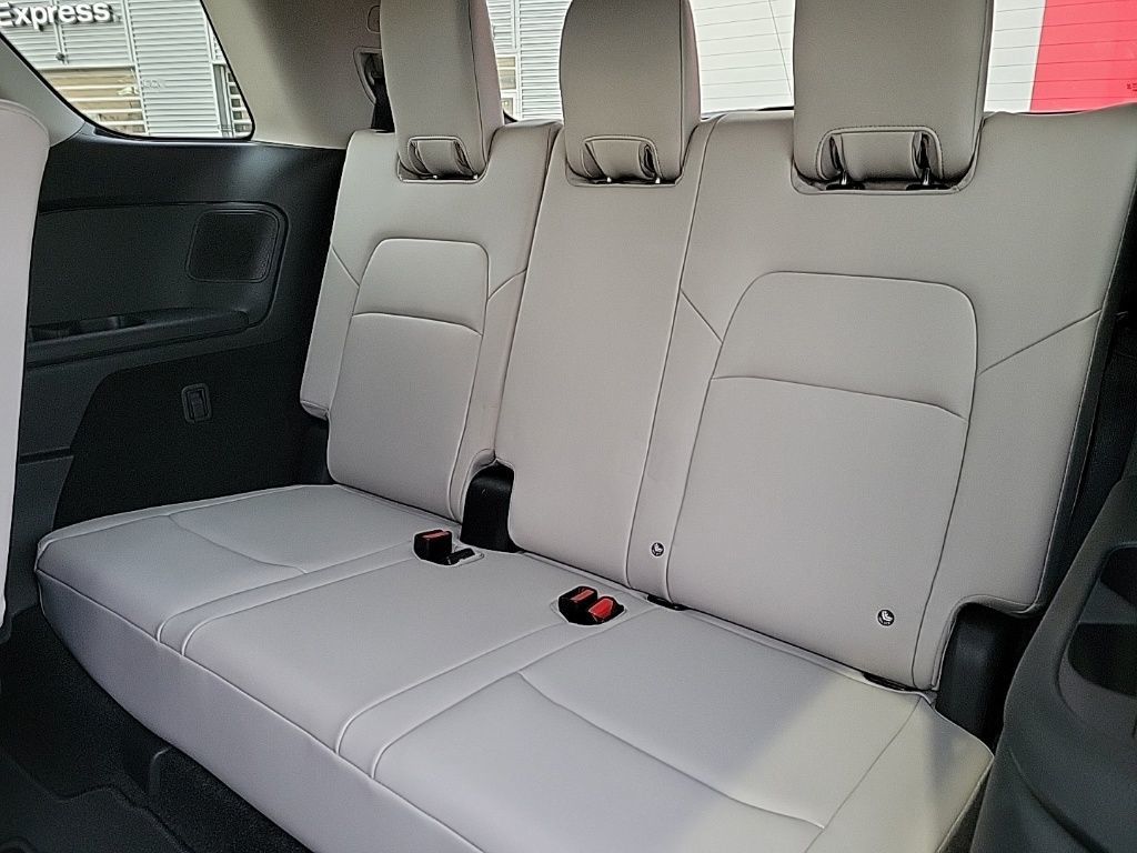 Thumbnail: 2026 Nissan Pathfinder - 16