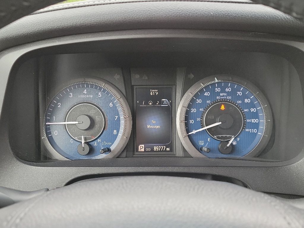 Thumbnail: 2017 Toyota Sienna - 28