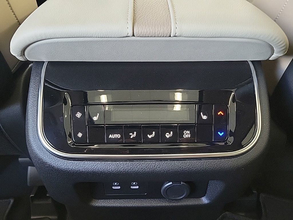 Thumbnail: 2025 Nissan Armada - 23