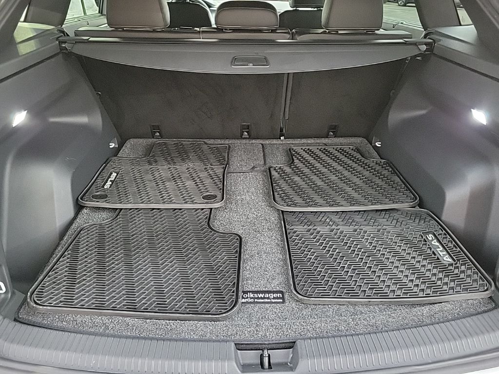 Thumbnail: 2024 Volkswagen Atlas - 18