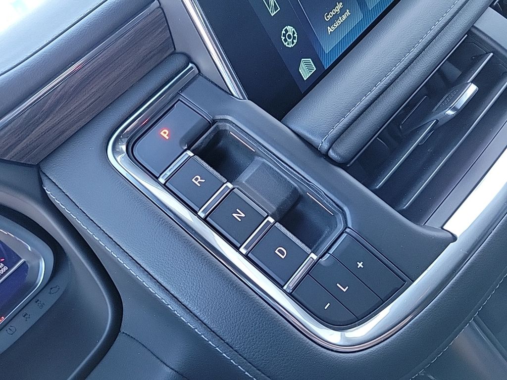 Thumbnail: 2022 Chevrolet Suburban - 37