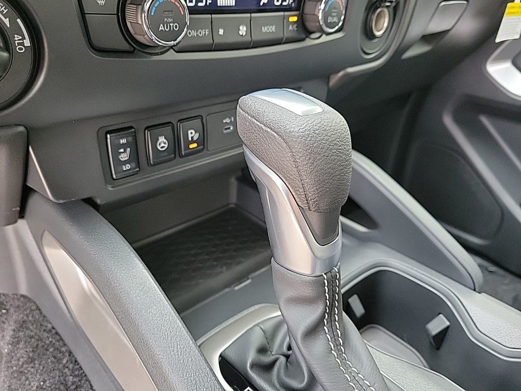 Thumbnail: 2026 Nissan Frontier - 25