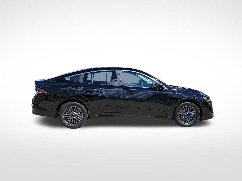 Thumbnail: 2026 Nissan Sentra - 5