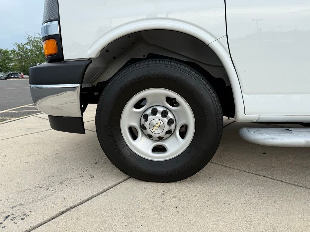 Thumbnail: 2023 Chevrolet Express - 9