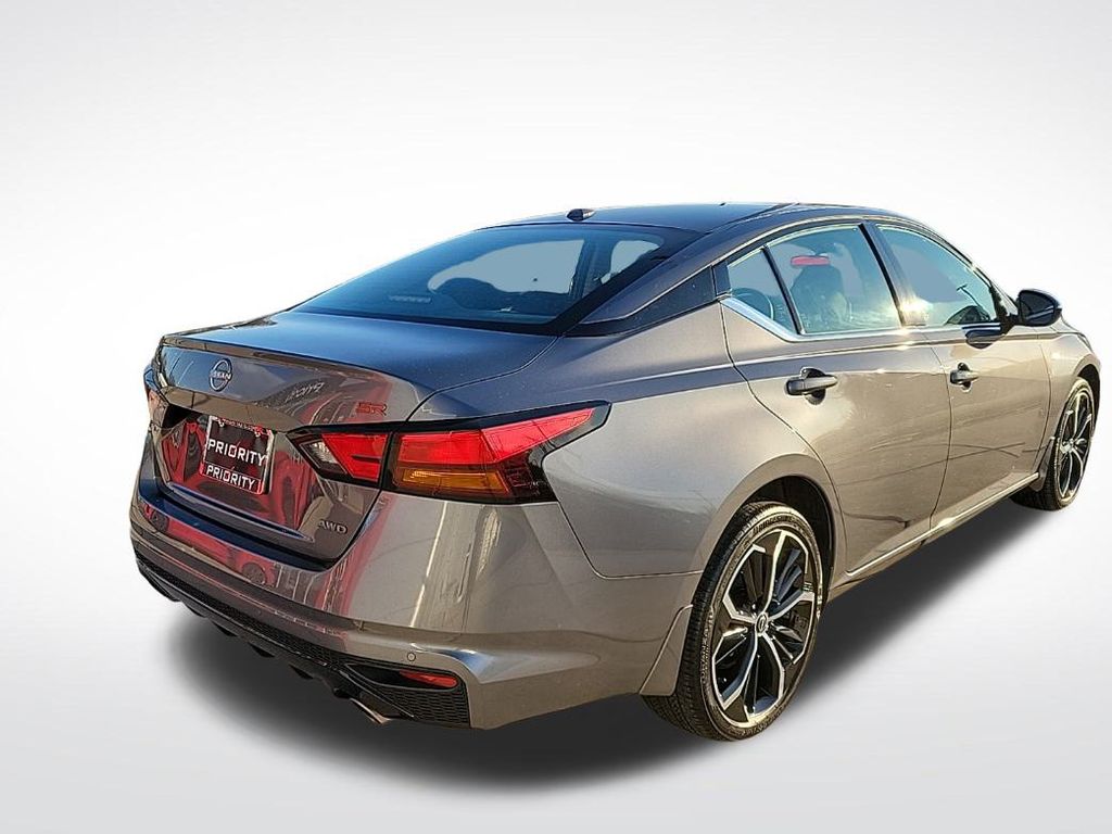 Thumbnail: 2024 Nissan Altima - 4