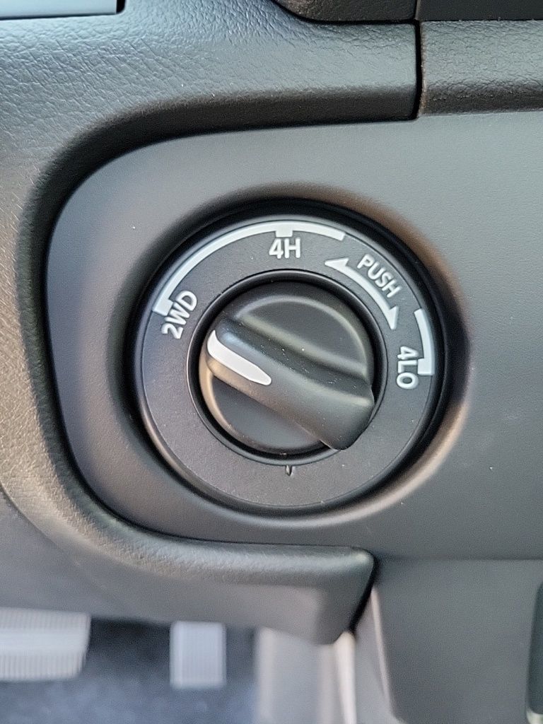 Thumbnail: 2026 Nissan Frontier - 19