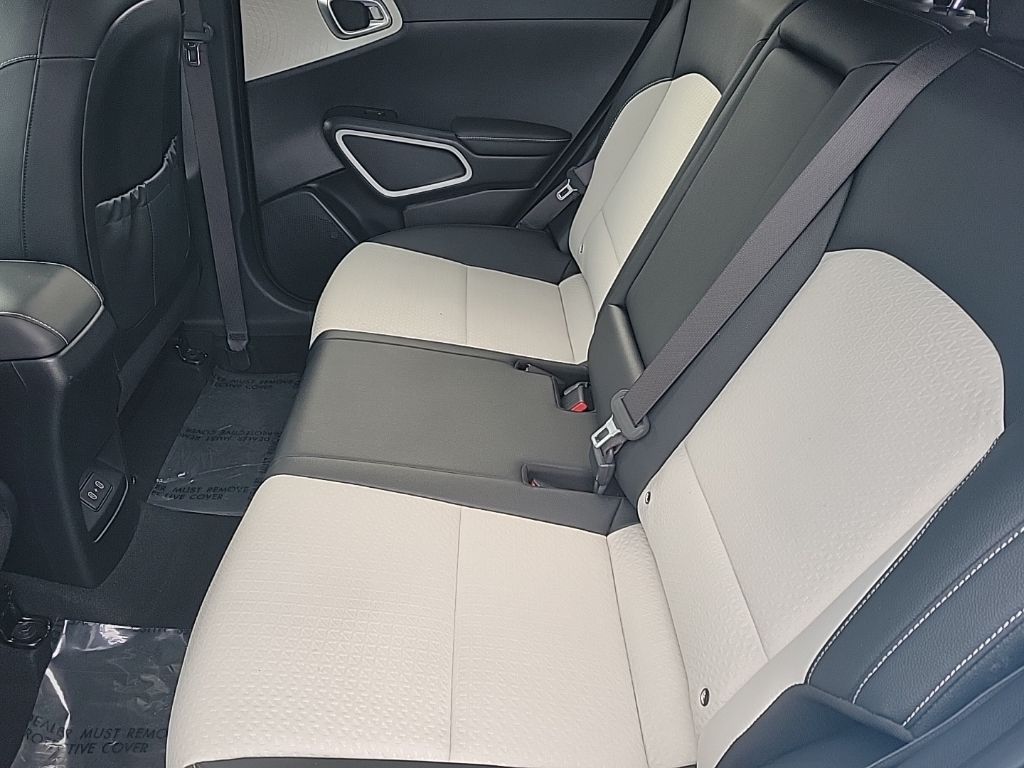 Thumbnail: 2023 Kia Soul - 14