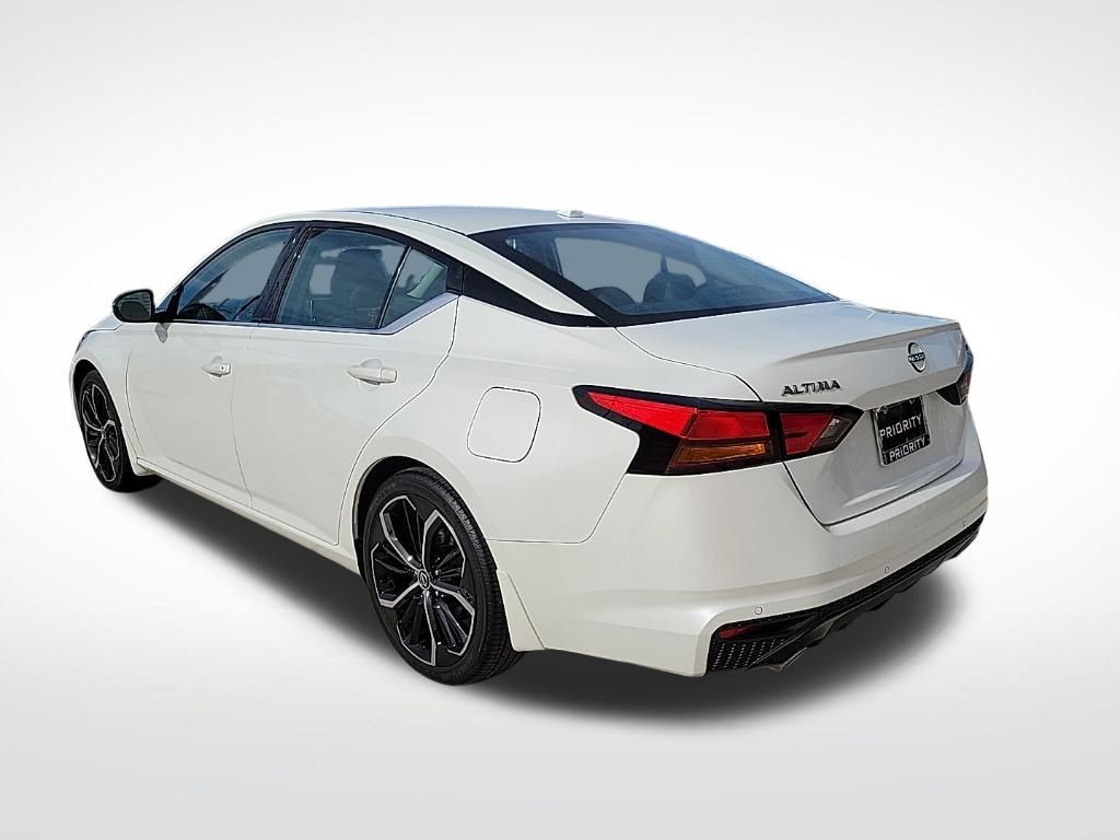 Thumbnail: 2024 Nissan Altima - 3