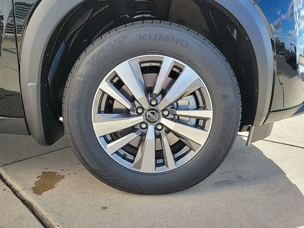 Thumbnail: 2025 Nissan Pathfinder - 9