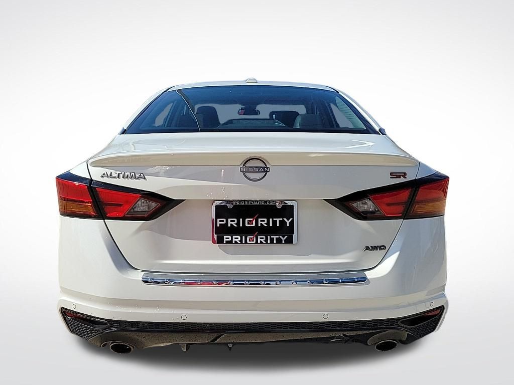 Thumbnail: 2023 Nissan Altima - 4