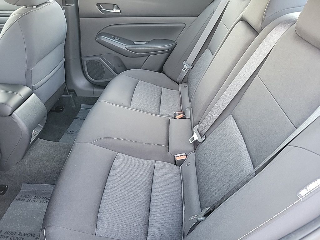 Thumbnail: 2020 Nissan Altima - 12