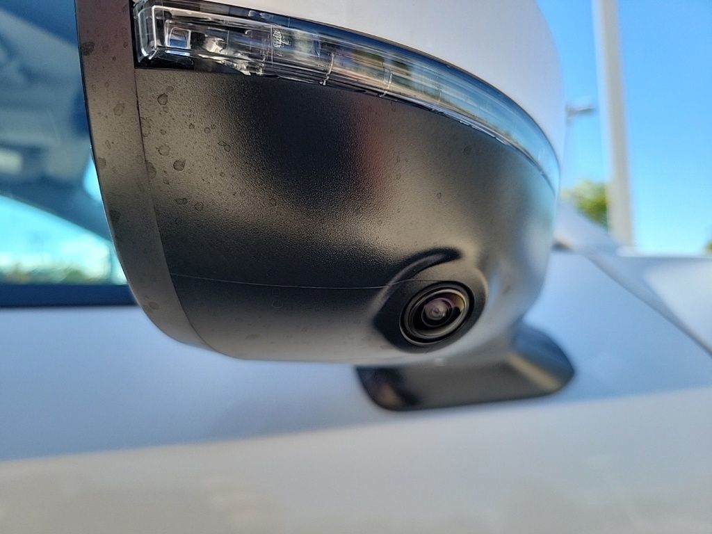 Thumbnail: 2025 Nissan Kicks - 10