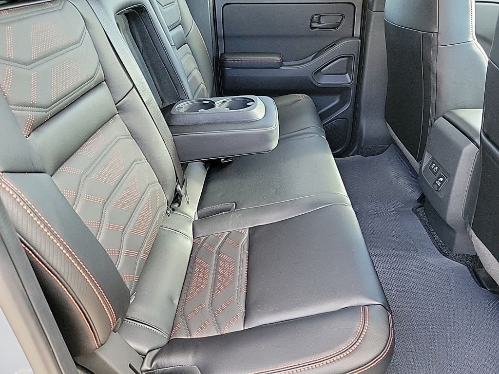 Thumbnail: 2026 Nissan Frontier - 15