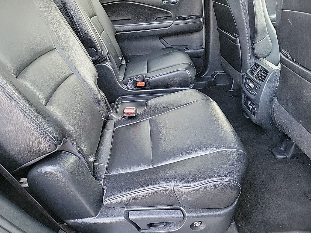 Thumbnail: 2022 Honda Pilot - 17