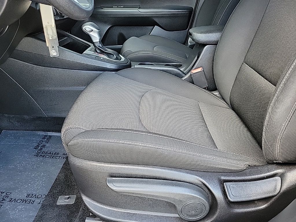 Thumbnail: 2023 Kia Forte - 11