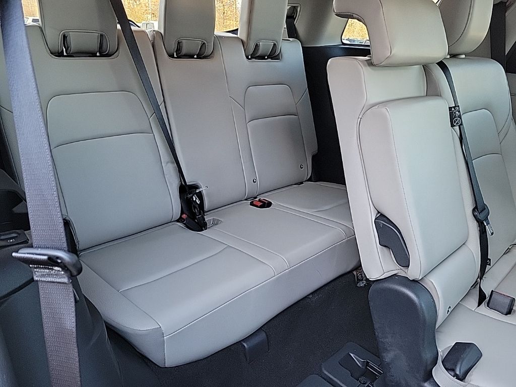 Thumbnail: 2024 Nissan Pathfinder - 17