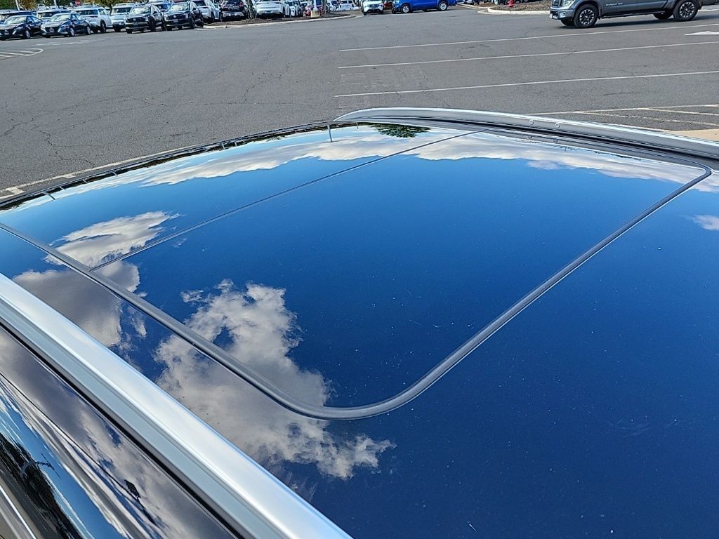 Thumbnail: 2026 Nissan Kicks - 12