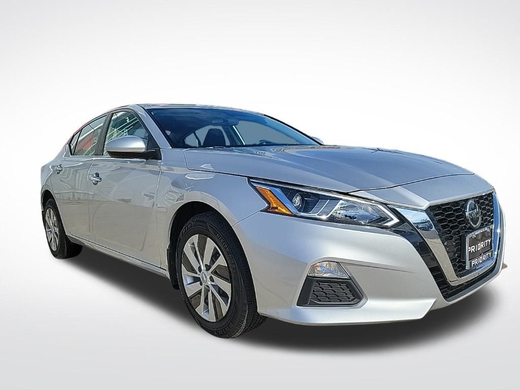 Thumbnail: 2020 Nissan Altima - 6