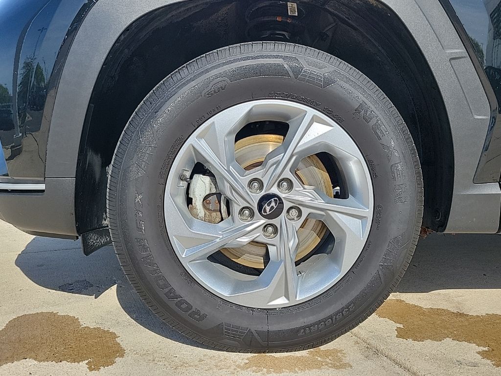 Thumbnail: 2023 Hyundai Tucson - 9