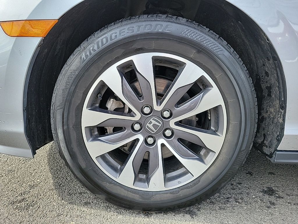 Thumbnail: 2023 Honda Odyssey - 8