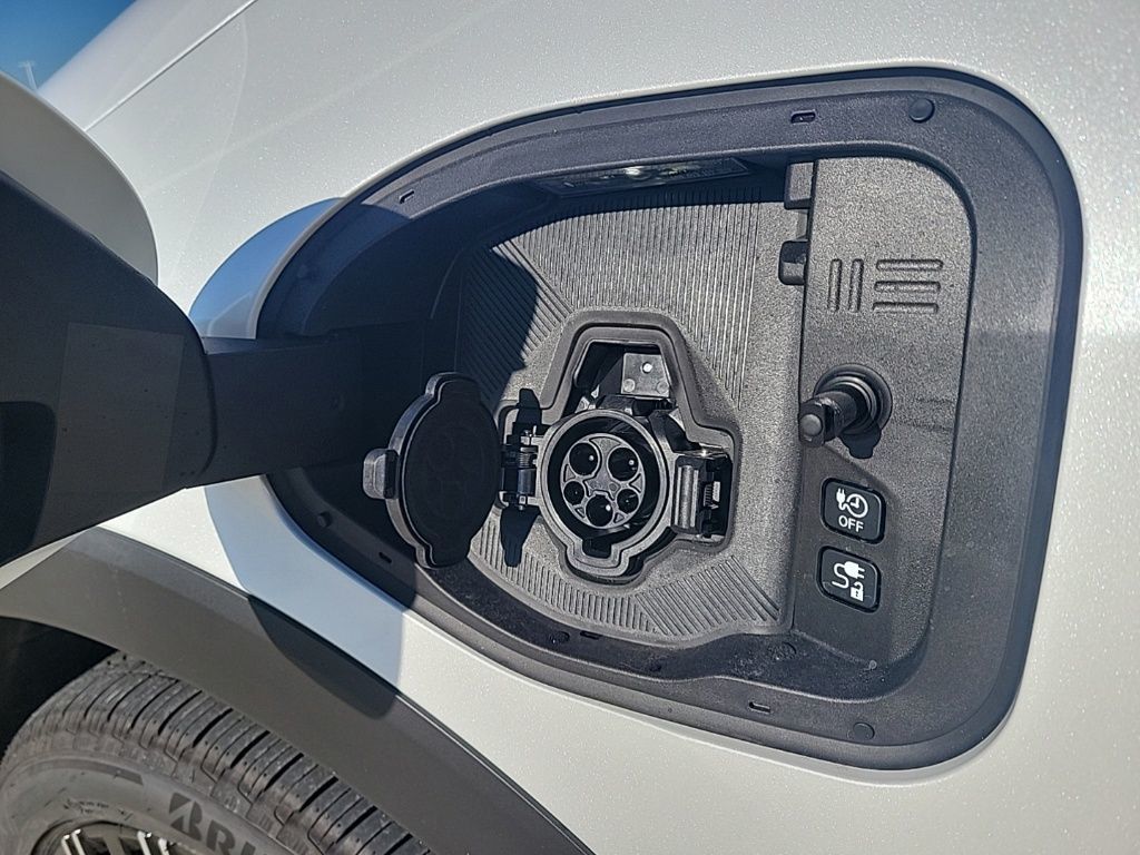 Thumbnail: 2026 Nissan Leaf - 10