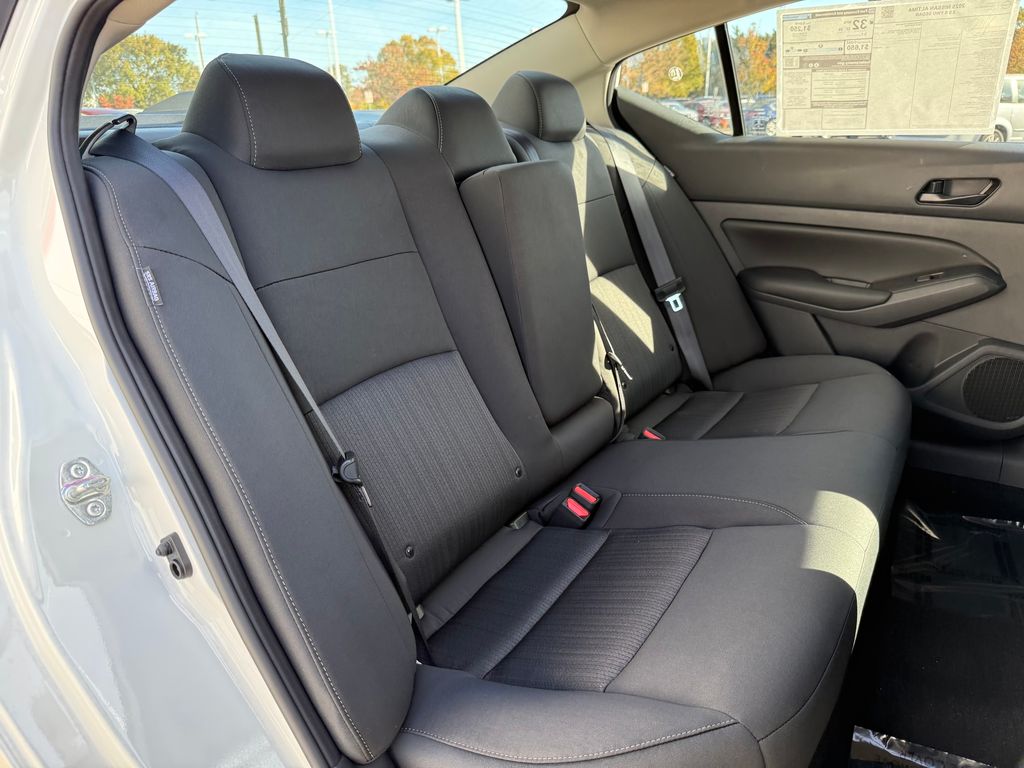 Thumbnail: 2025 Nissan Altima - 25