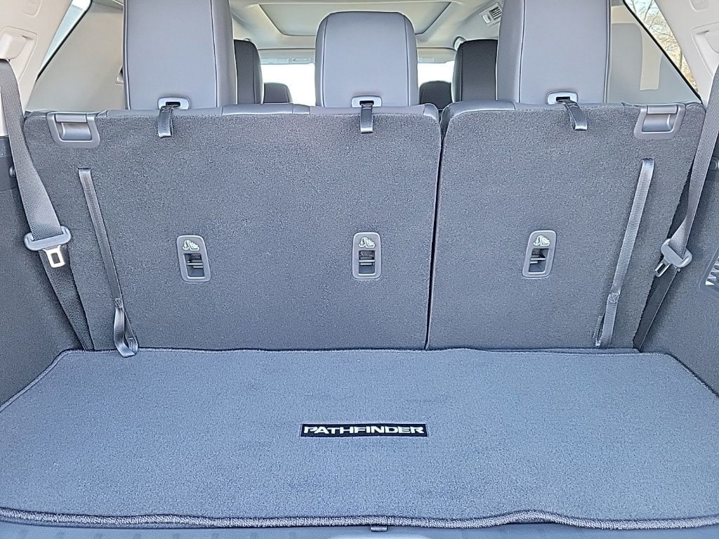 Thumbnail: 2026 Nissan Pathfinder - 20