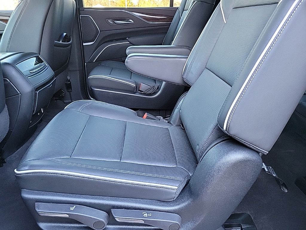 Thumbnail: 2023 Cadillac Escalade - 16