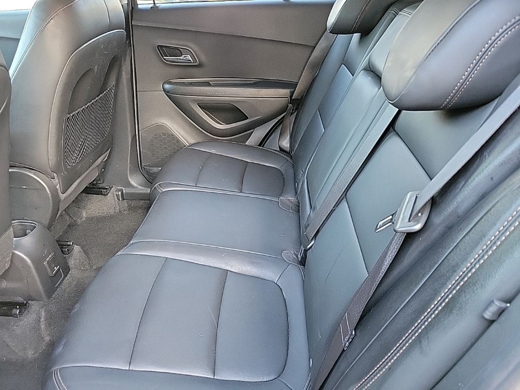 Thumbnail: 2021 Chevrolet Trax - 14