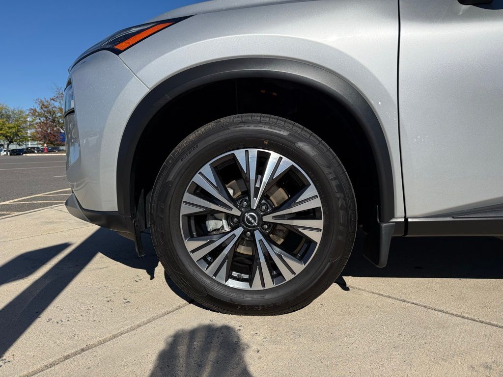 Thumbnail: 2023 Nissan Rogue - 11