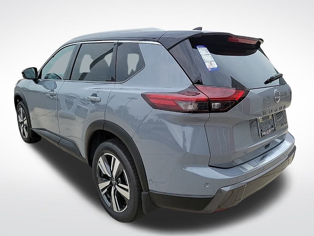Thumbnail: 2025 Nissan Rogue - 3