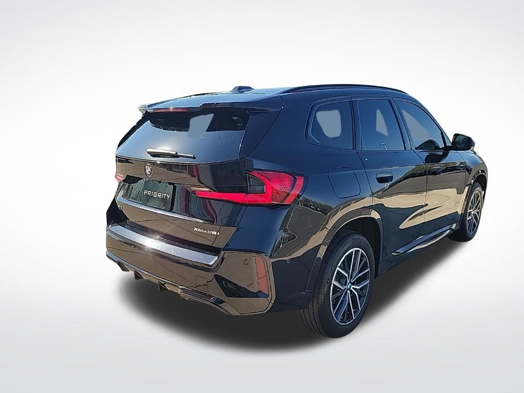 Thumbnail: 2023 BMW X1 - 4
