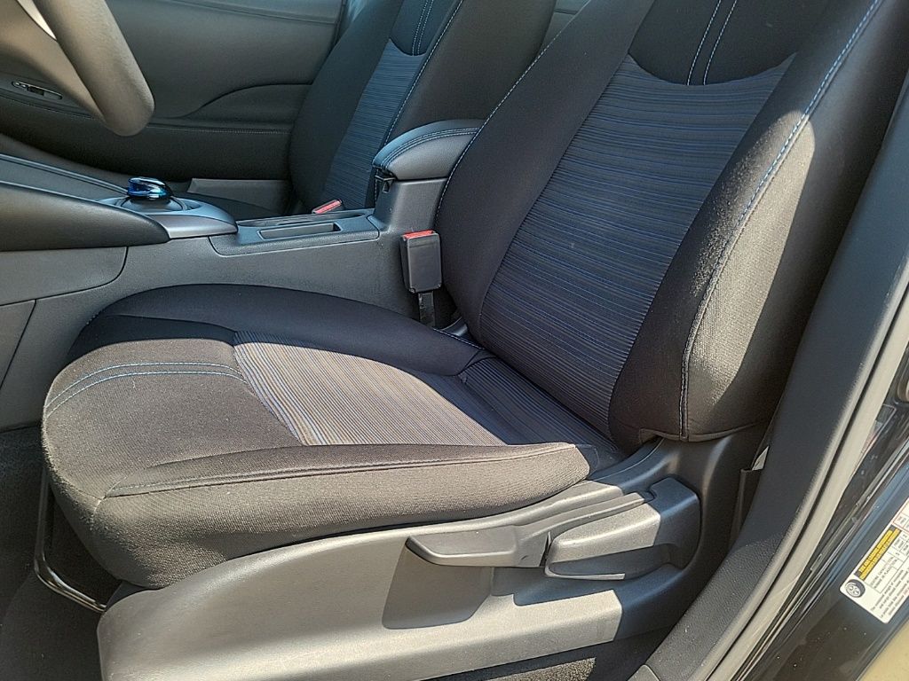 Thumbnail: 2023 Nissan Leaf - 21