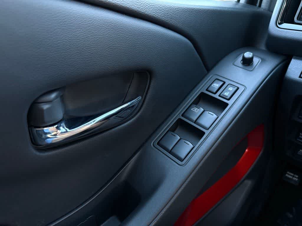 Thumbnail: 2025 Nissan Frontier - 14