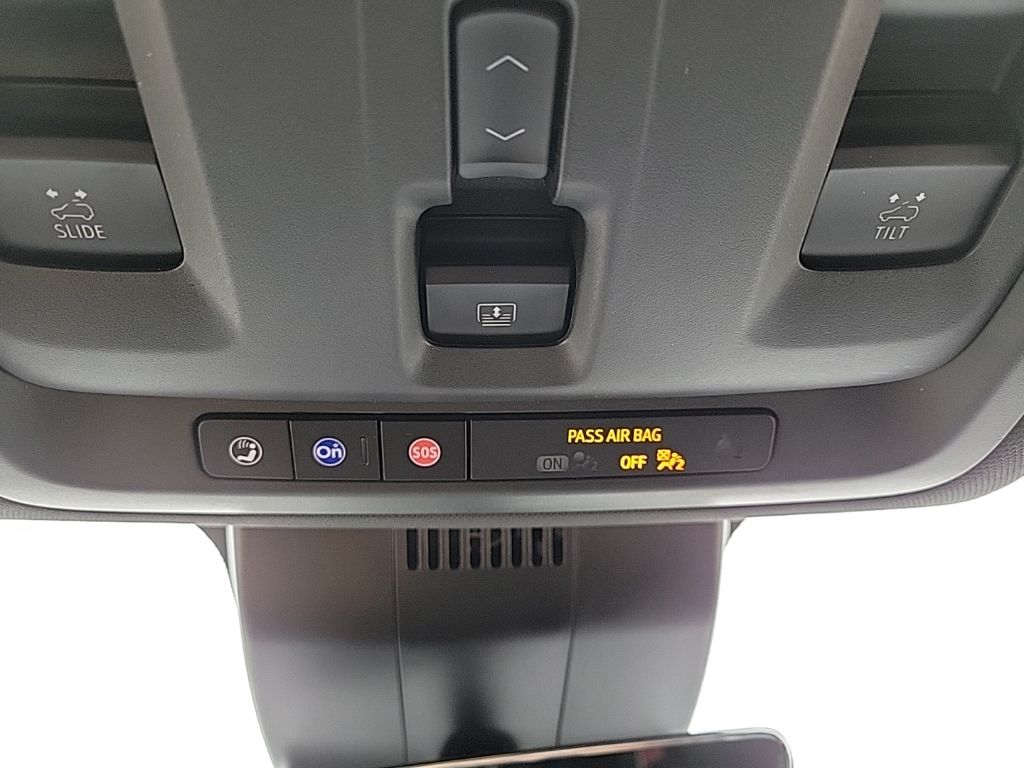 Thumbnail: 2023 Chevrolet Tahoe - 48