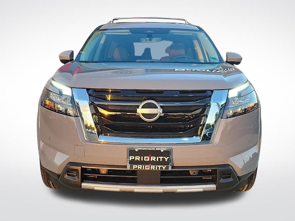 Thumbnail: 2025 Nissan Pathfinder - 8