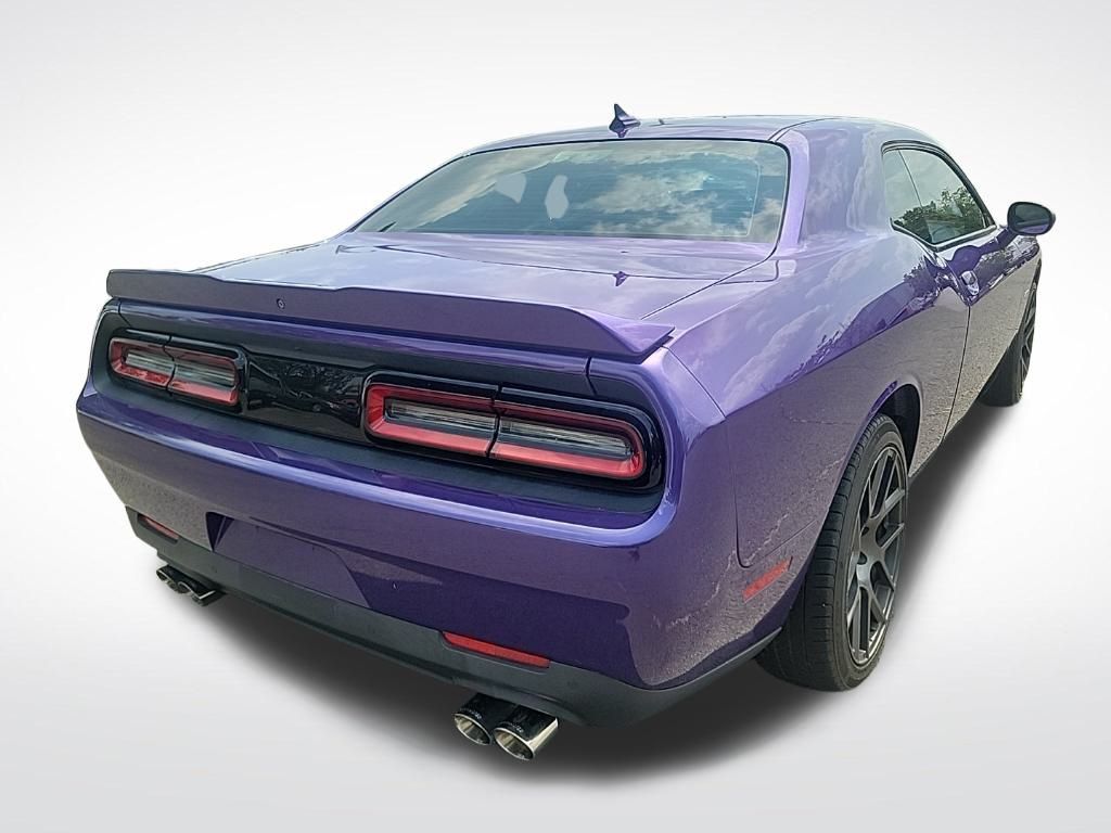 Thumbnail: 2016 Dodge Challenger - 5