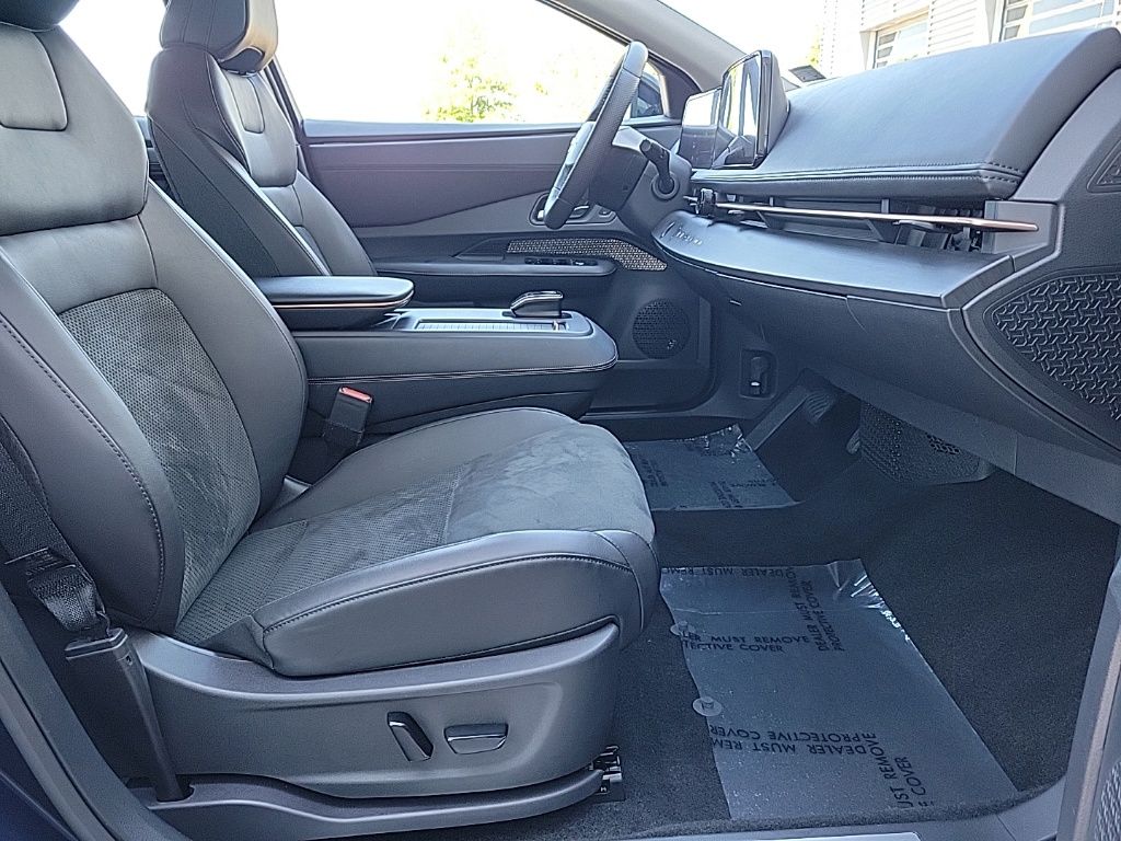 Thumbnail: 2024 Nissan Ariya - 17