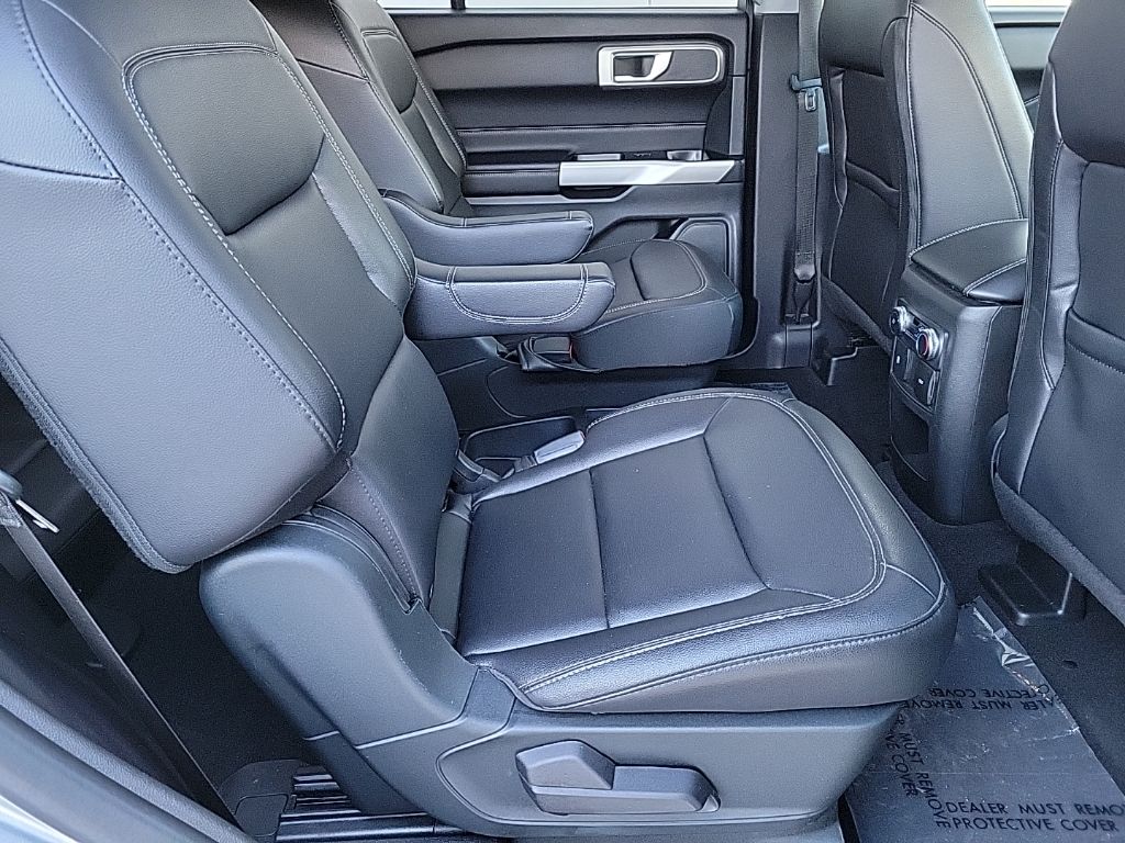 Thumbnail: 2021 Ford Explorer - 17