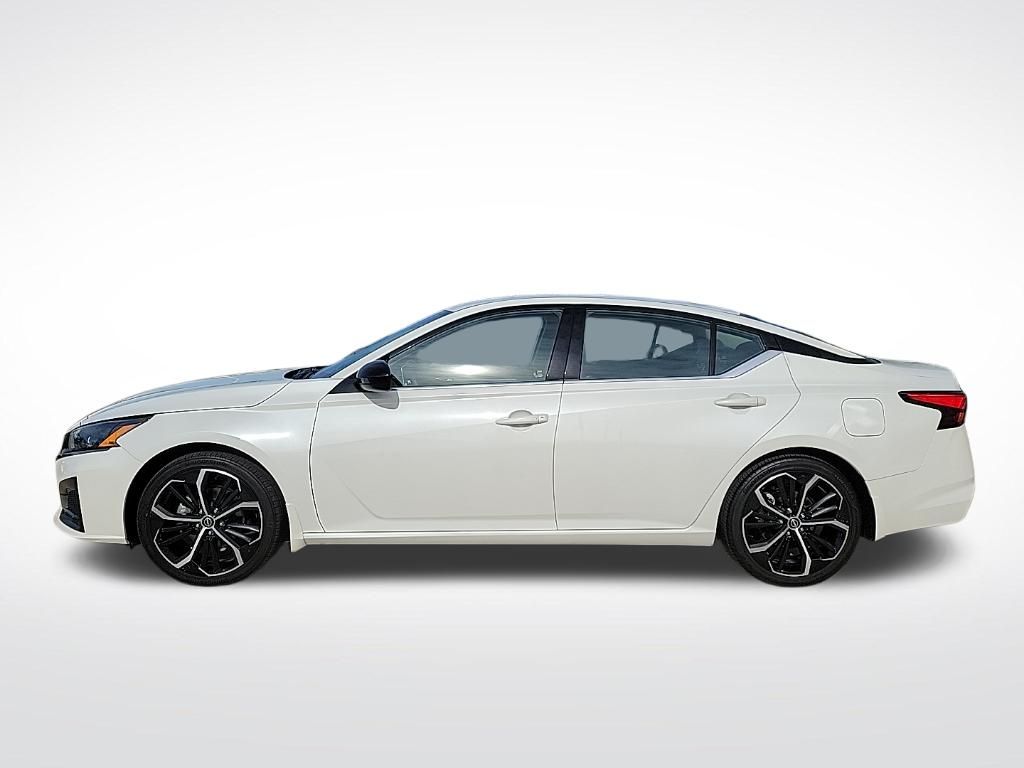 Thumbnail: 2024 Nissan Altima - 2