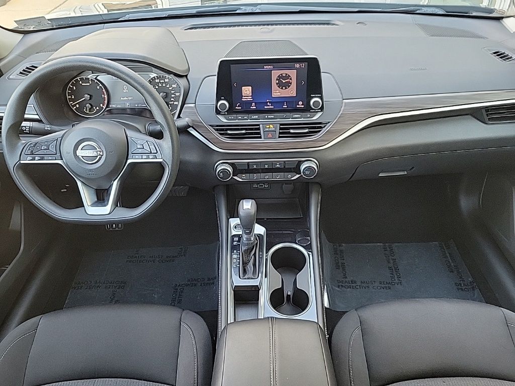 Thumbnail: 2023 Nissan Altima - 21