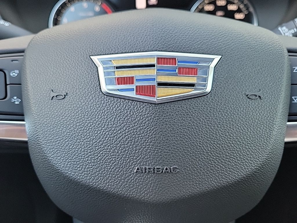 Thumbnail: 2020 Cadillac XT4 - 35