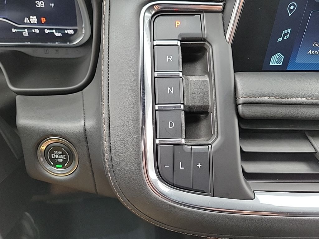 Thumbnail: 2023 Chevrolet Tahoe - 40