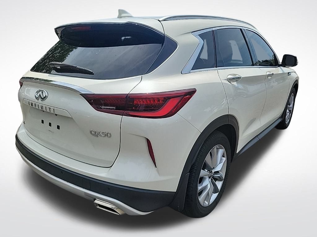 Thumbnail: 2022 INFINITI QX50 - 5