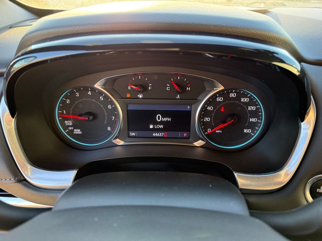 Thumbnail: 2023 Chevrolet Traverse - 22