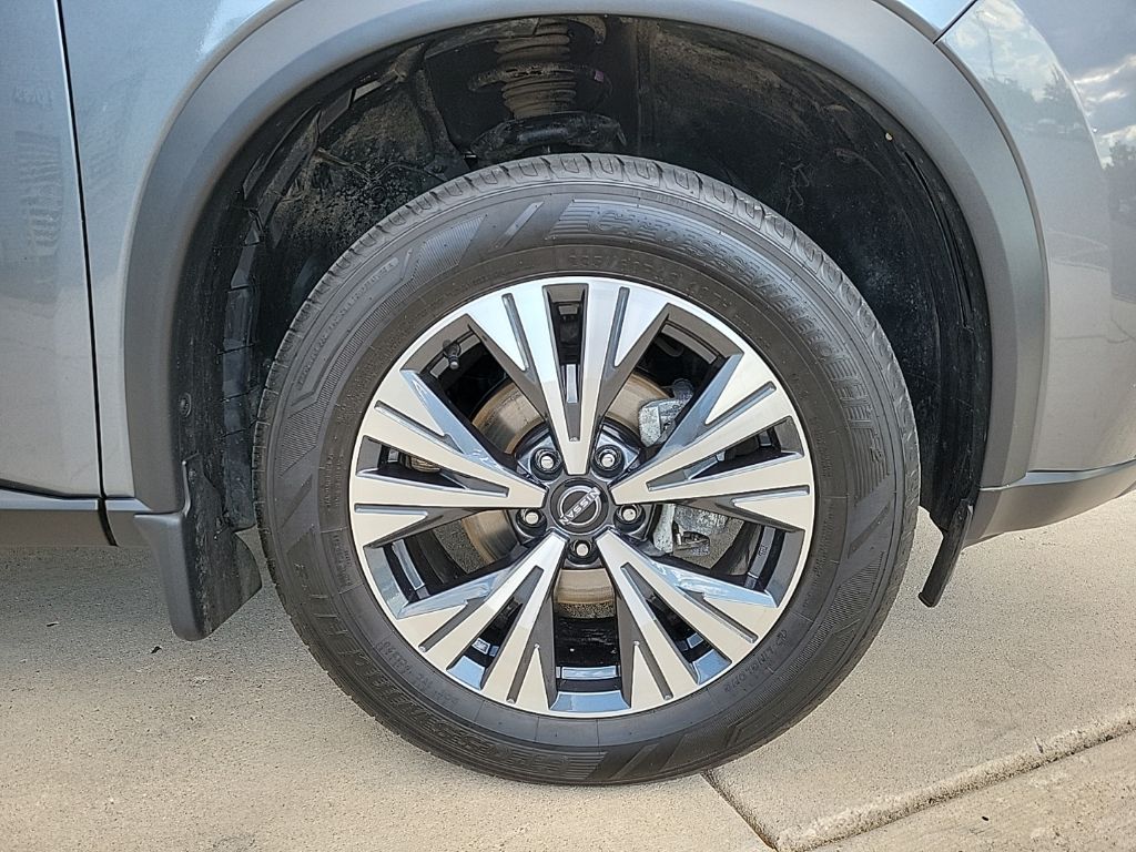 Thumbnail: 2023 Nissan Rogue - 9
